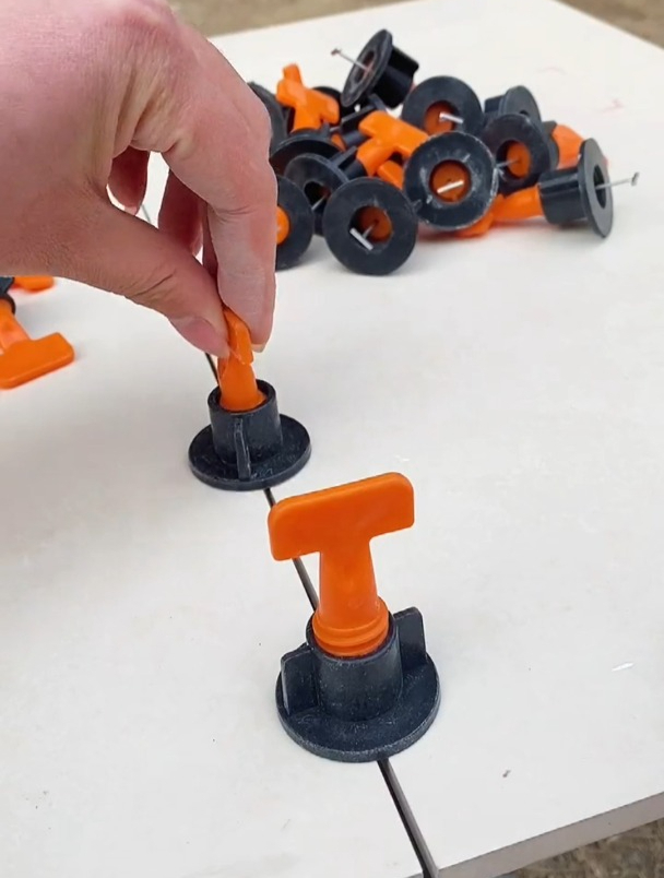 瓷砖找平器使用(瓷砖找平器使用视频教程) 瓷砖找平器使用(瓷砖找平器使用视频教程)